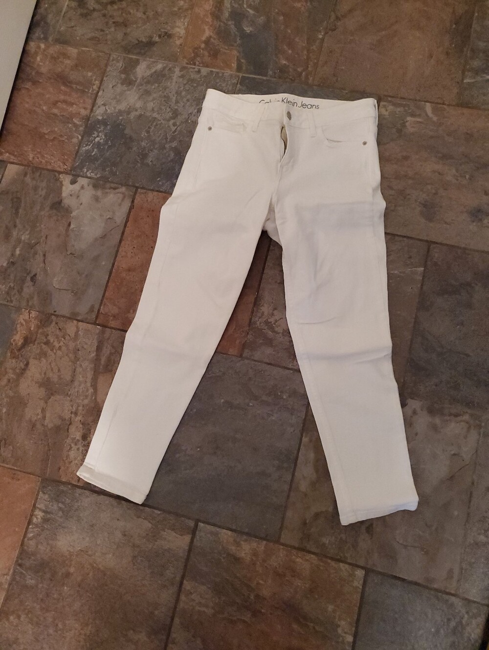 Calvin Klein Jeans Women's Skinny White Denim Capri Pants Size 8 Preowned